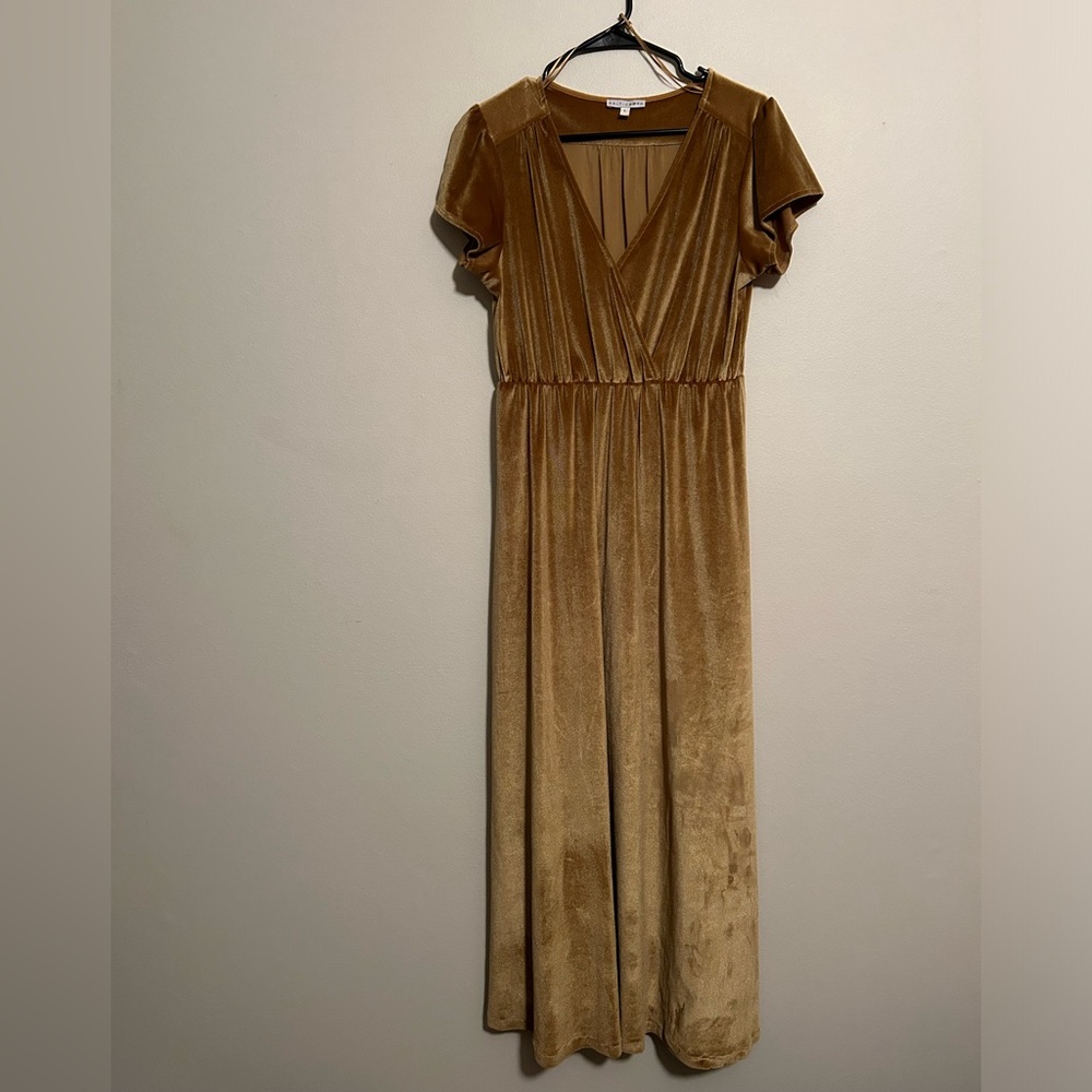 Gold velvet long dress
